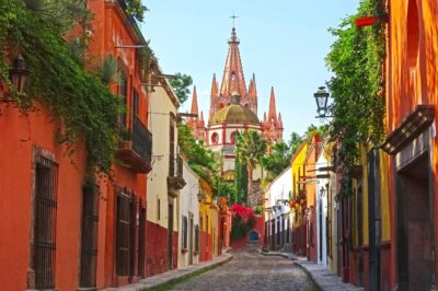 Aldama-Street-in-San-Miguel-de-Allende-1