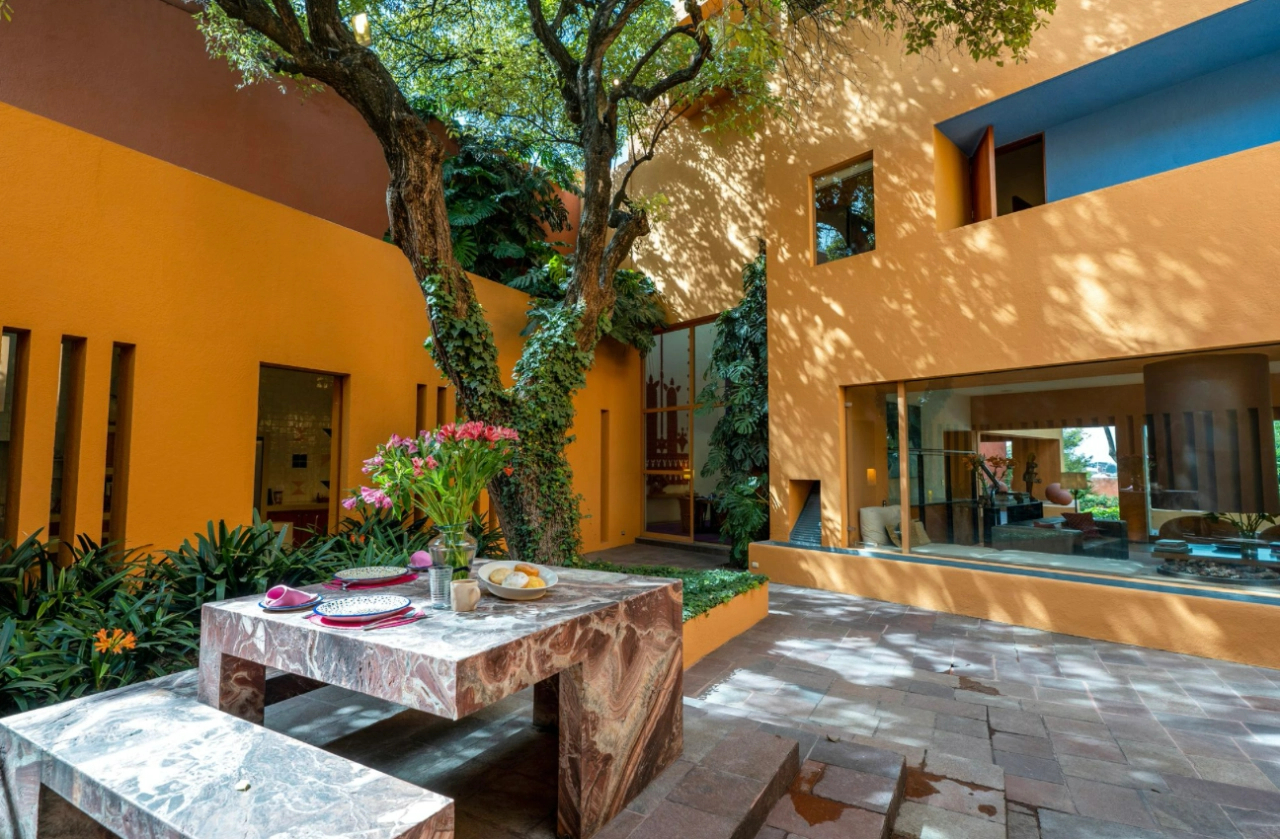 Ricardo Legorreta-Designed Home in Mexico